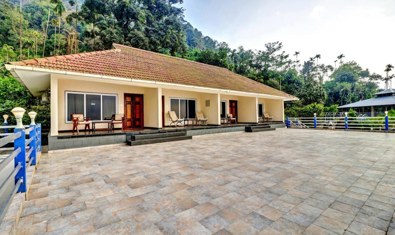 Treebo Tryst Jathika Resorts โคชิโคด ภายนอก รูปภาพ