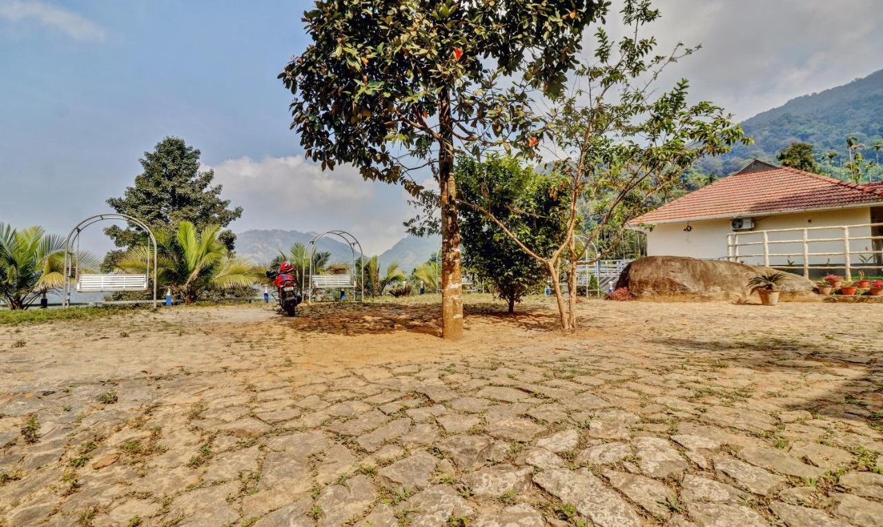 Treebo Tryst Jathika Resorts โคชิโคด ภายนอก รูปภาพ